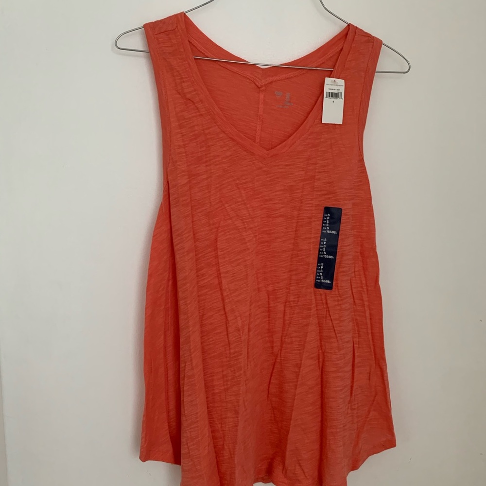 5 for $15 sale Gap tank top